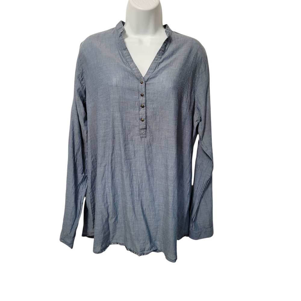 Magazine Shirt Womens Large Blue Chambray Roll Tab Sleeve Quarter Button